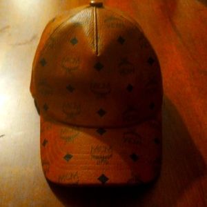 McM Designer Golf hat